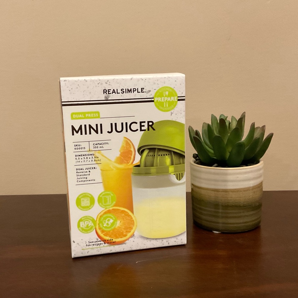 New Real Simple Mini Juicer 🍊 🍋